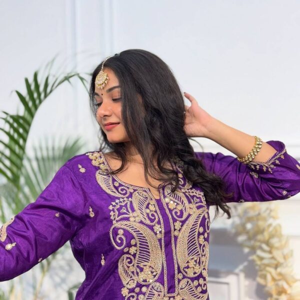 ✨ Indo-Western Lehenga Top Pair with Dupatta 💫 Code: BE-352